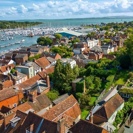 Stunning Luxury Apartment In Central Lymington Dış mekan fotoğraf